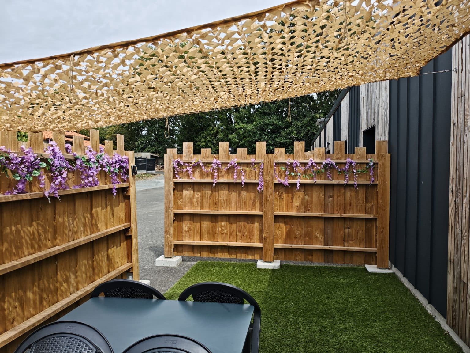 Terrasse d'un gîte Néphélie